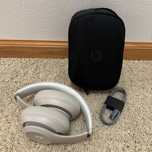 Beats Studio Pro Bluetooth Wireless Headphones Sandstone Color Never Been Used
